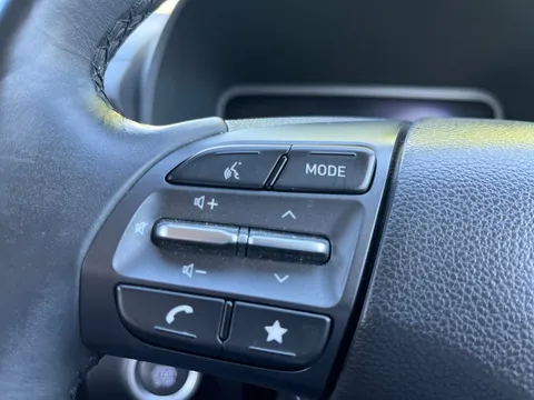 FG22YRN Hyundai Kona 1.0 TGDi 48V MHEV Premium 5dr Thumbnail #20