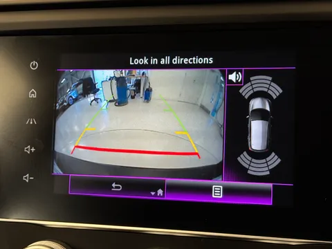 BN20WUE Renault Kadjar 1.5 Blue dCi Iconic 5dr Thumbnail #26