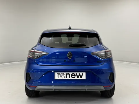 HN24VPY Renault Clio 1.6 E-TECH full hybrid 145 Esprit Alpine 5dr Auto Thumbnail #4