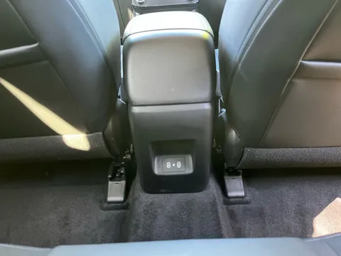 EN24RJY Hyundai Tucson 1.6T Plug-in Hybrid Premium 5dr 4WD Auto Thumbnail #18