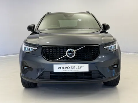 DY75MPF Volvo XC40 2.0 B3P Plus Dark 5dr Auto Thumbnail #4