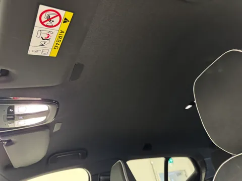 DY75MPF Volvo XC40 2.0 B3P Plus Dark 5dr Auto Thumbnail #13