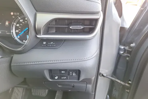 MF71YGA Toyota Highlander 2.5 VVT-i Hybrid Excel 5dr CVT Thumbnail #38