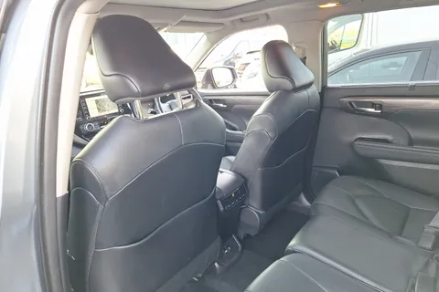 MF71YGA Toyota Highlander 2.5 VVT-i Hybrid Excel 5dr CVT Thumbnail #31