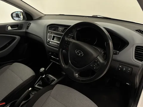 19 of 36 for HYUNDAI I20 1.2 Blue Drive SE 5dr