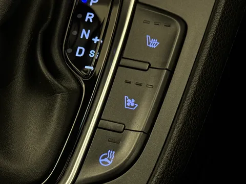 FV72DXY Hyundai Kona 1.6 GDi Hybrid Ultimate 5dr DCT Thumbnail #28