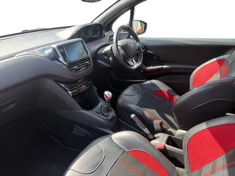 NG17UEB Peugeot 208 1.6 THP GTi Prestige 3dr Thumbnail #4
