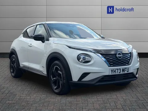 YH73MFU Nissan Juke 1.6 Hybrid N-Connecta 5dr Auto Thumbnail #2