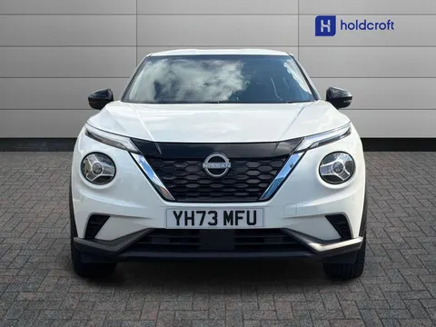 YH73MFU Nissan Juke 1.6 Hybrid N-Connecta 5dr Auto Thumbnail #8