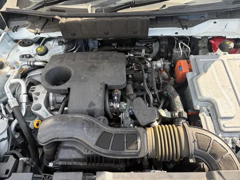 YH73MFU Nissan Juke 1.6 Hybrid N-Connecta 5dr Auto Thumbnail #10