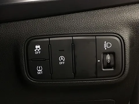 DV26ZVA Hyundai i20 1.0T GDi 90 Element 5dr DCT Thumbnail #21