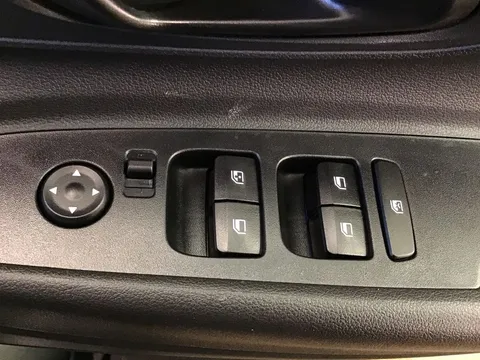DV26ZVA Hyundai i20 1.0T GDi 90 Element 5dr DCT Thumbnail #22
