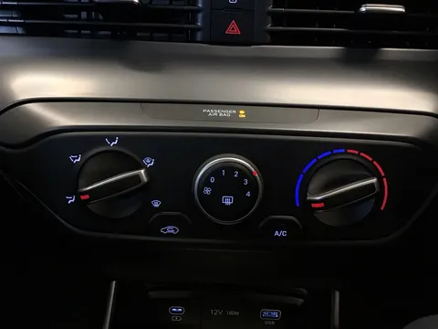 DV26ZVA Hyundai i20 1.0T GDi 90 Element 5dr DCT Thumbnail #24