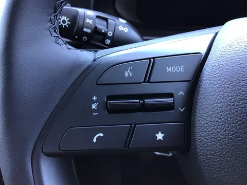 DX26YNG Hyundai i20 1.0T GDi 90 Tech Line 5dr Thumbnail #24