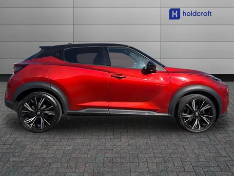 EY22LXS Nissan Juke 1.0 DiG-T 114 Tekna+ 5dr DCT Thumbnail #3