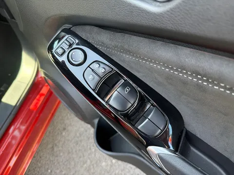 EY22LXS Nissan Juke 1.0 DiG-T 114 Tekna+ 5dr DCT Thumbnail #22