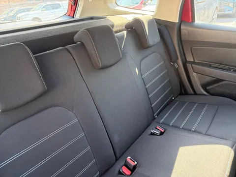 DY72VLB Dacia Duster 1.3 TCe 150 Comfort 5dr EDC Thumbnail #10