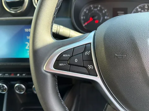 DY72VLB Dacia Duster 1.3 TCe 150 Comfort 5dr EDC Thumbnail #20