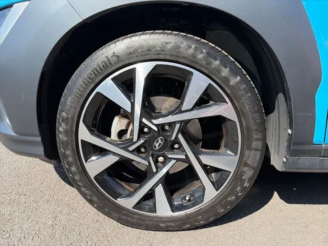 DN23AWM Hyundai Kona 1.0 TGDi 48V MHEV Premium 5dr Thumbnail #5