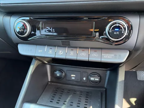DN23AWM Hyundai Kona 1.0 TGDi 48V MHEV Premium 5dr Thumbnail #29
