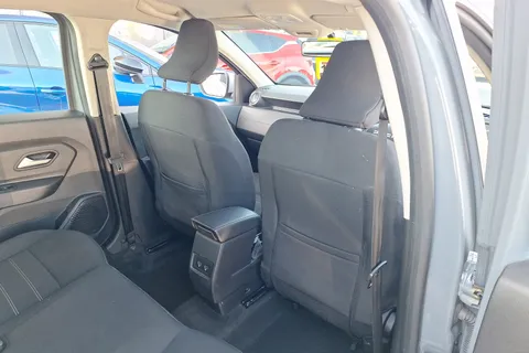 BK23OYG Dacia Duster 1.3 TCe 130 Expression 5dr Thumbnail #17