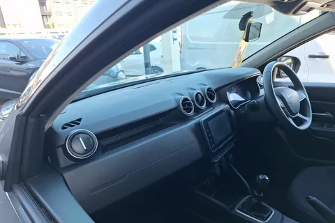 BK23OYG Dacia Duster 1.3 TCe 130 Expression 5dr Thumbnail #22