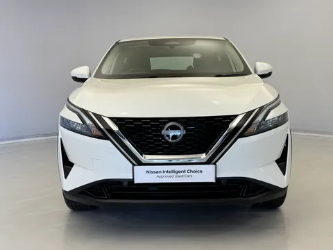 DS72MUO Nissan Qashqai 1.3 DiG-T MH Acenta Premium 5dr Thumbnail #4