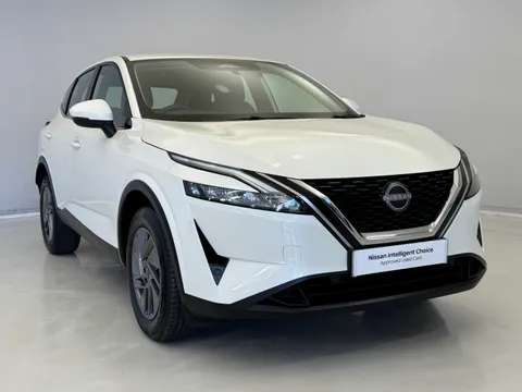 DS72MUO Nissan Qashqai 1.3 DiG-T MH Acenta Premium 5dr Thumbnail #2