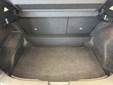 DS72MUO Nissan Qashqai 1.3 DiG-T MH Acenta Premium 5dr Thumbnail #10