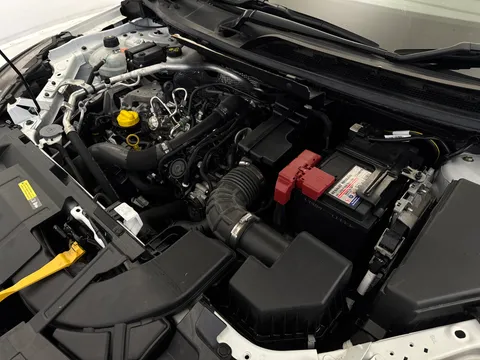 DS72MUO Nissan Qashqai 1.3 DiG-T MH Acenta Premium 5dr Thumbnail #28