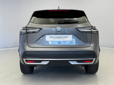 DL74FGA Nissan Qashqai 1.3 DiG-T MH N-Connecta [Glass Roof] 5dr Thumbnail #10