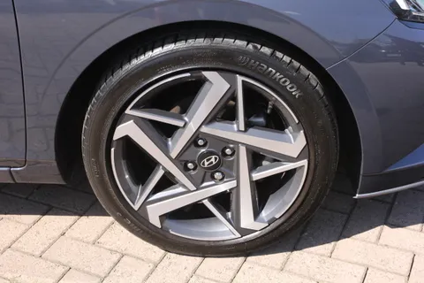 EA25YXL Hyundai i20 1.0T GDi Premium 5dr Thumbnail #6