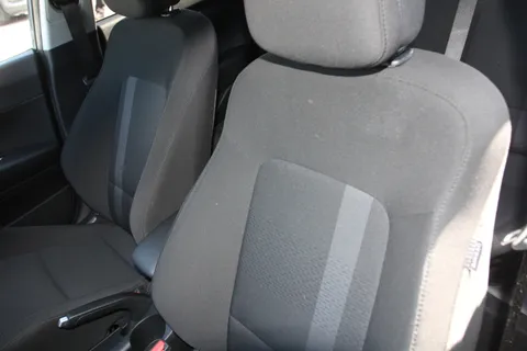 EA25YXL Hyundai i20 1.0T GDi Premium 5dr Thumbnail #8