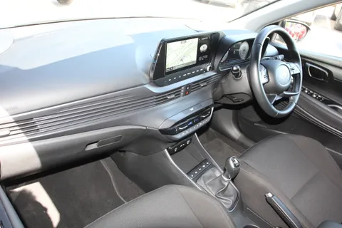 EA25YXL Hyundai i20 1.0T GDi Premium 5dr Thumbnail #9