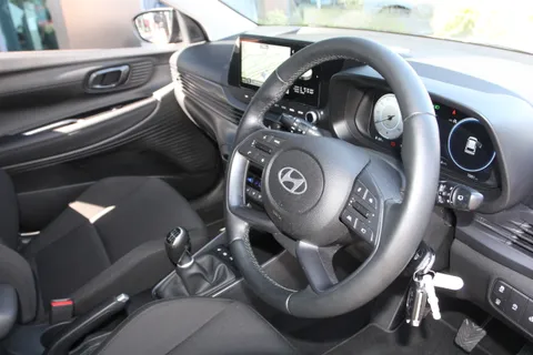 EA25YXL Hyundai i20 1.0T GDi Premium 5dr Thumbnail #16
