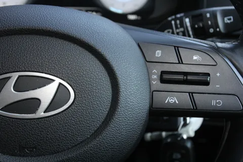 EA25YXL Hyundai i20 1.0T GDi Premium 5dr Thumbnail #20