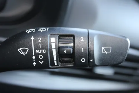 EA25YXL Hyundai i20 1.0T GDi Premium 5dr Thumbnail #22