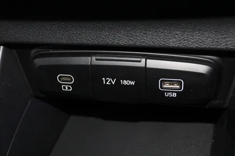 EA25YXL Hyundai i20 1.0T GDi Premium 5dr Thumbnail #24