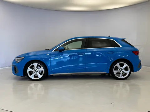 KE70UWA Audi A3 30 TFSI S Line 5dr S Tronic [Comfort+Sound] Thumbnail #4