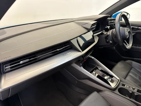 KE70UWA Audi A3 30 TFSI S Line 5dr S Tronic [Comfort+Sound] Thumbnail #10