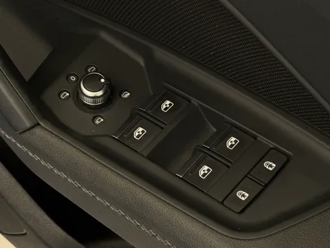 KE70UWA Audi A3 30 TFSI S Line 5dr S Tronic [Comfort+Sound] Thumbnail #18