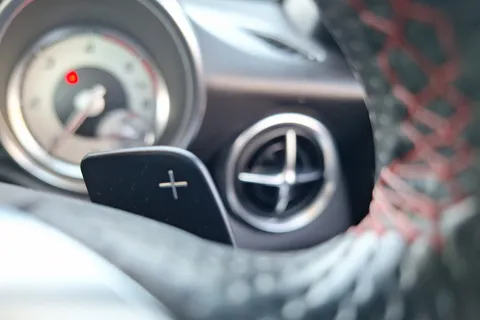 MV65OGF Mercedes-Benz Slk SLK 250 CDI AMG Sport 2dr Tip Auto Thumbnail #16