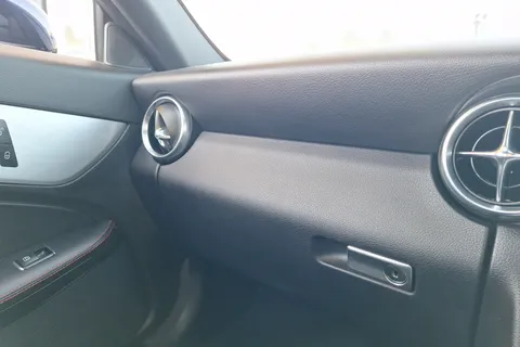 MV65OGF Mercedes-Benz Slk SLK 250 CDI AMG Sport 2dr Tip Auto Thumbnail #17