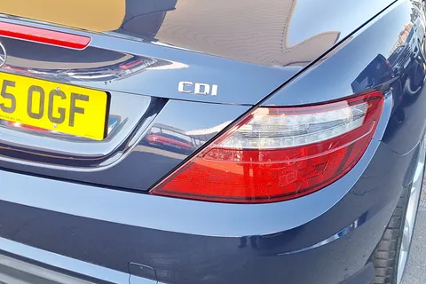 MV65OGF Mercedes-Benz Slk SLK 250 CDI AMG Sport 2dr Tip Auto Thumbnail #29
