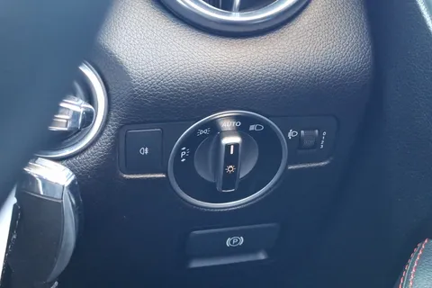 MV65OGF Mercedes-Benz Slk SLK 250 CDI AMG Sport 2dr Tip Auto Thumbnail #34