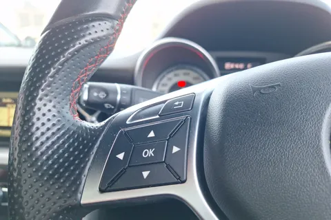 MV65OGF Mercedes-Benz Slk SLK 250 CDI AMG Sport 2dr Tip Auto Thumbnail #40