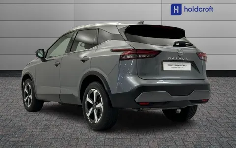 DY23PWO Nissan Qashqai 1.3 DiG-T MH 158 N-Connecta 5dr 4WD Xtronic Thumbnail #5