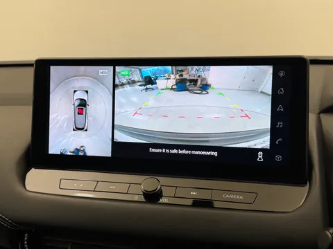 DY23PWO Nissan Qashqai 1.3 DiG-T MH 158 N-Connecta 5dr 4WD Xtronic Thumbnail #15