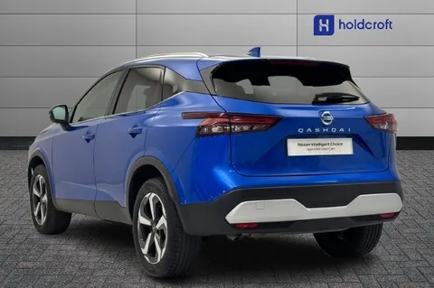 DN72OUM Nissan Qashqai 1.3 DiG-T MH 158 N-Connecta 5dr Xtronic Thumbnail #7