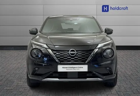 DS22LCG Nissan Juke 1.6 Hybrid Premiere Edition 5dr Auto Thumbnail #2